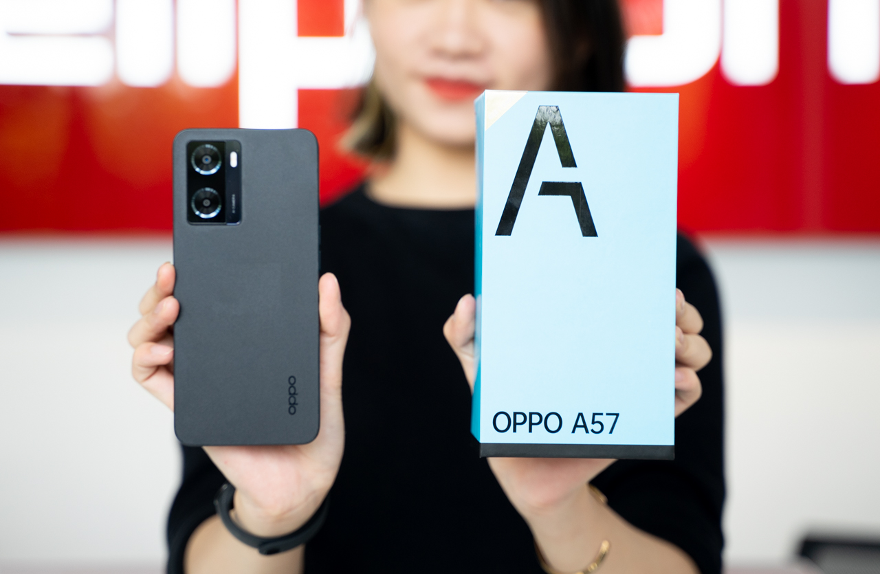 Trên tay OPPO A57: Thiết kế trẻ trung, chip Helio G35, pin trâu, sạc nhanh Super VOOC 33W, giá 4.19 triệu đồng